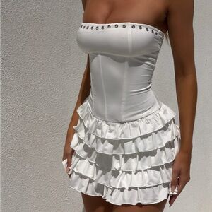 PIPPA DRESS BRIGHT WHITE- Elegant White Strapless Ruffle Dress